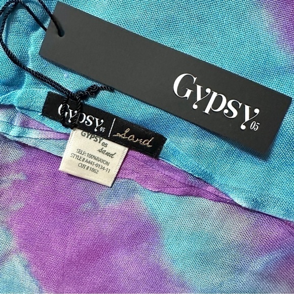 NWT Gypsy 05 Tie Dye Rayon Scarf with Pom Pom Tassels - Picture 8 of 9